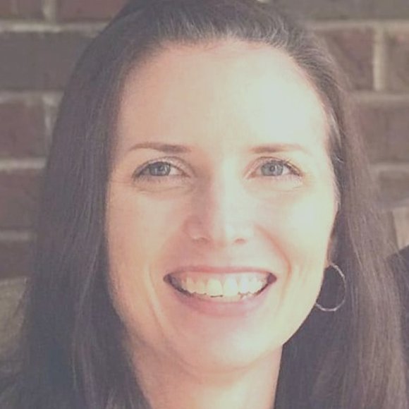 Meet your Posher, Jennifer - Picture 1 of 1